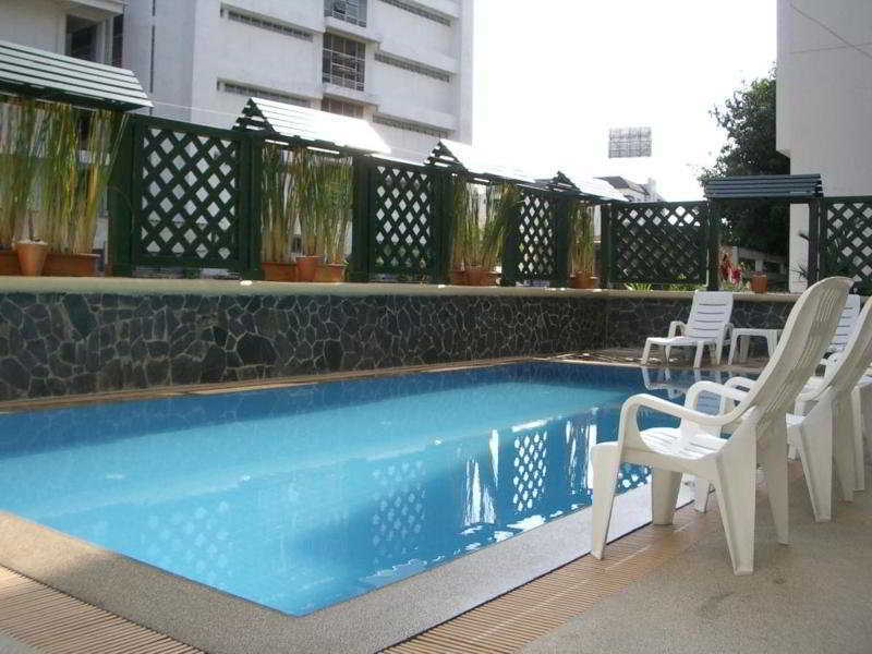 Mad Monkey Hostel Bangkok Banguecoque Exterior foto