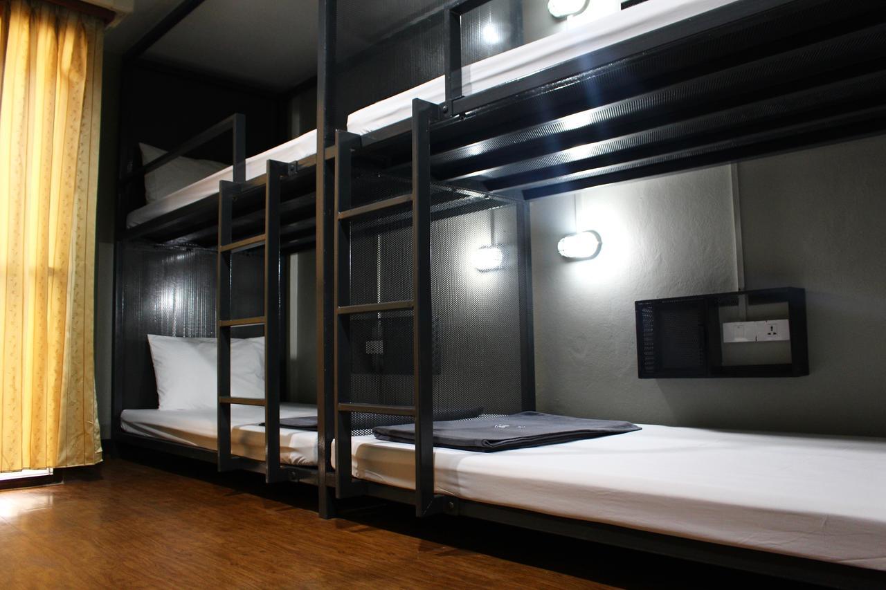 Mad Monkey Hostel Bangkok Banguecoque Exterior foto