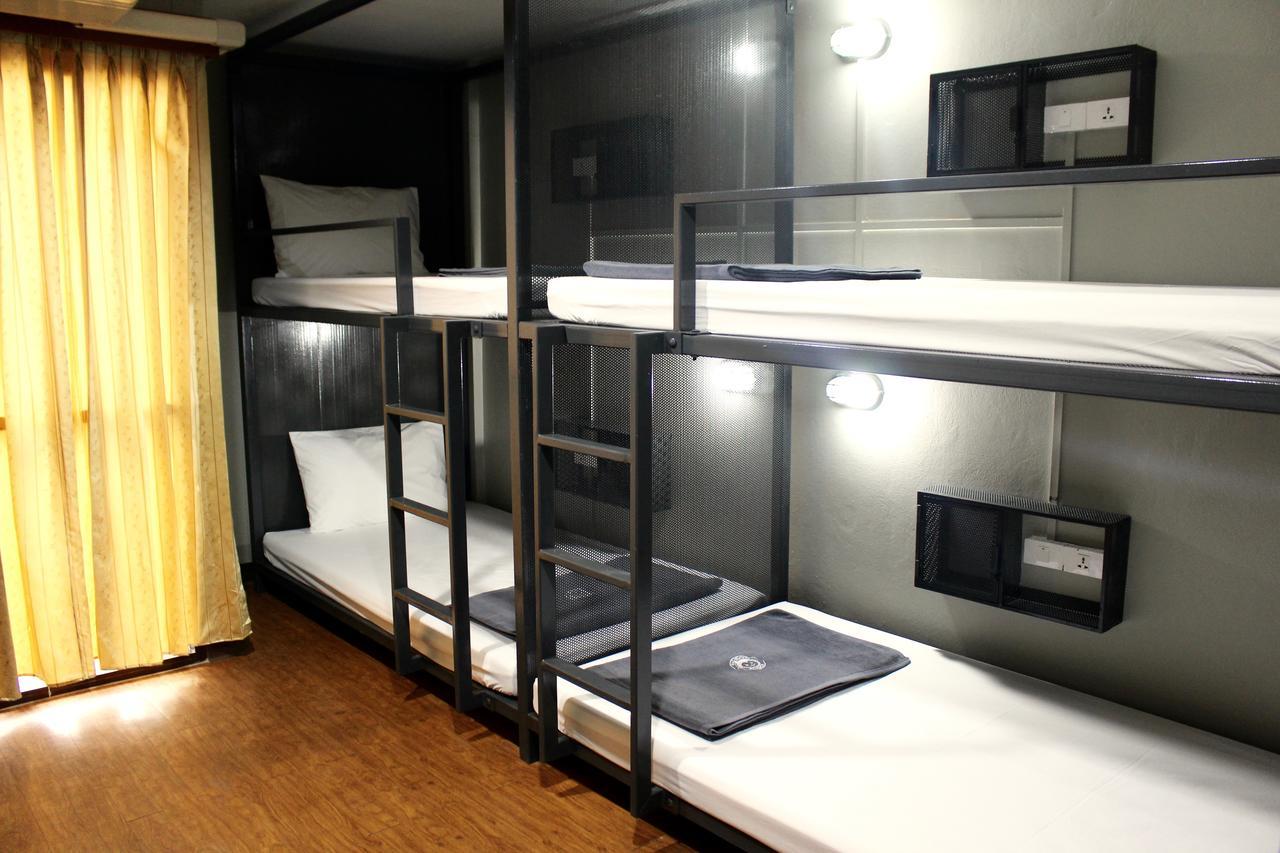 Mad Monkey Hostel Bangkok Banguecoque Exterior foto